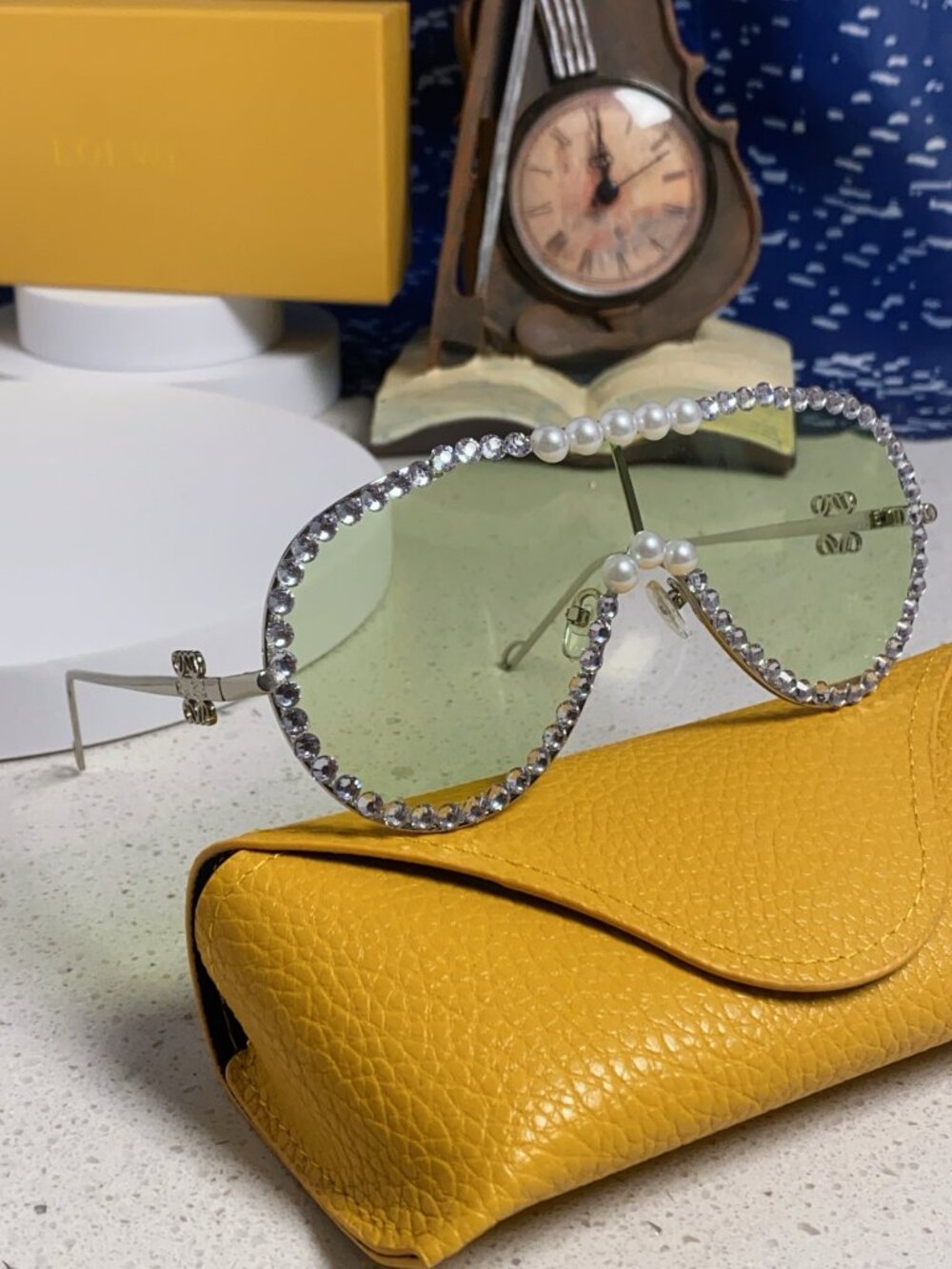 Loewe Diamond and Pearl Luxurious Hip-Hop Fashion Sunglasses